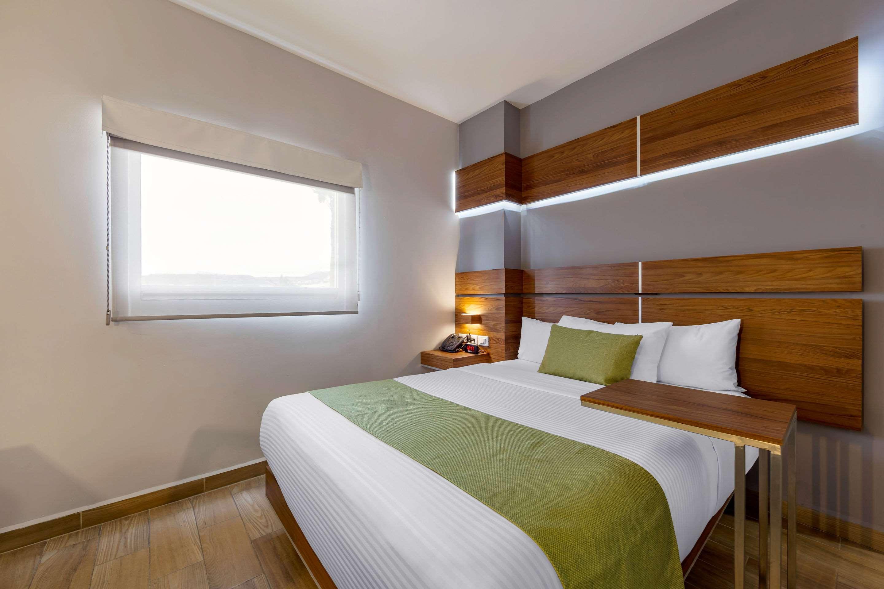 Sleep Inn Tijuana Exterior photo